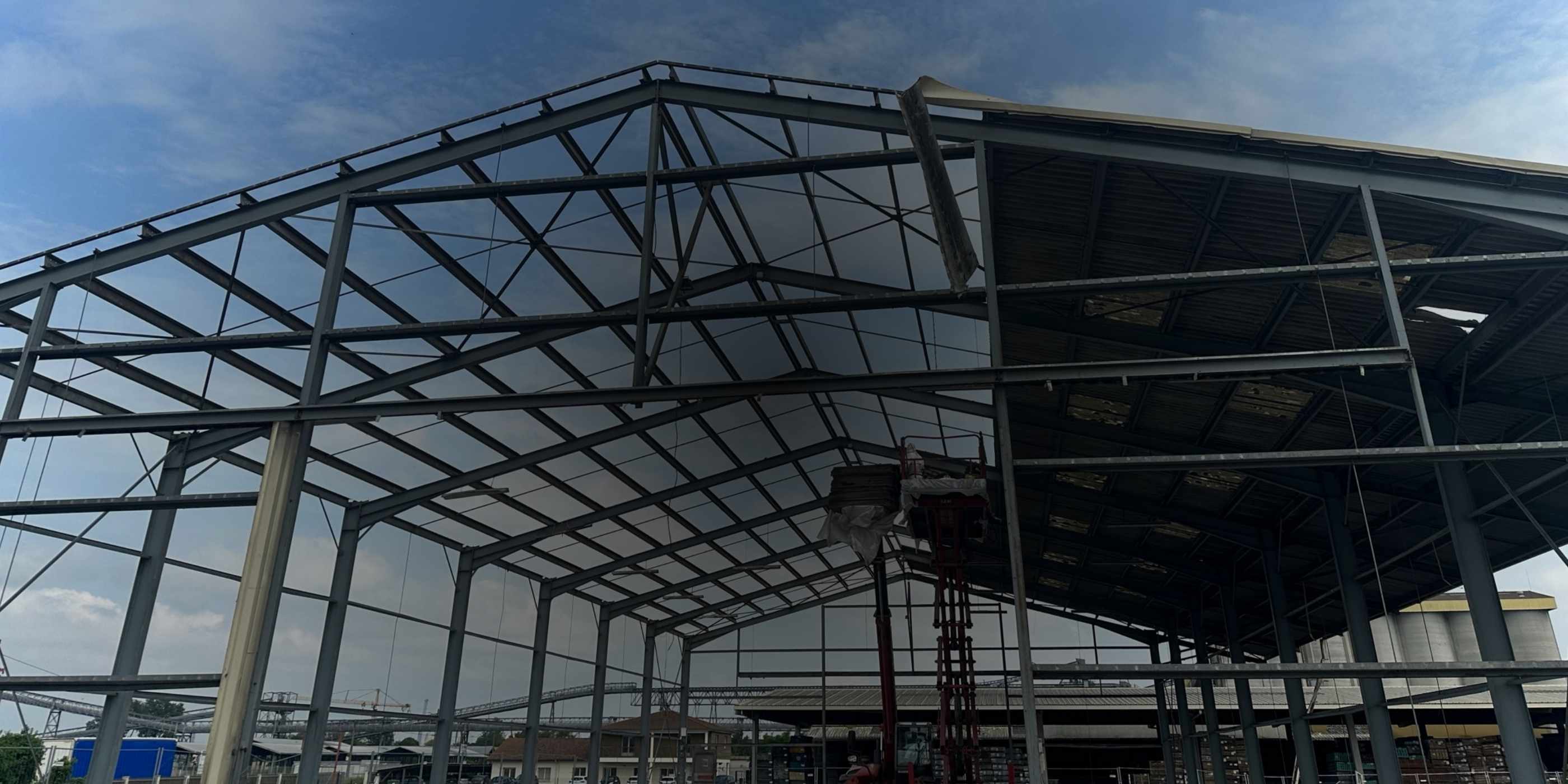 Entreprise de désamiantage Bordeaux spécialisée dans la maîtrise des risques sur chantier industriel
