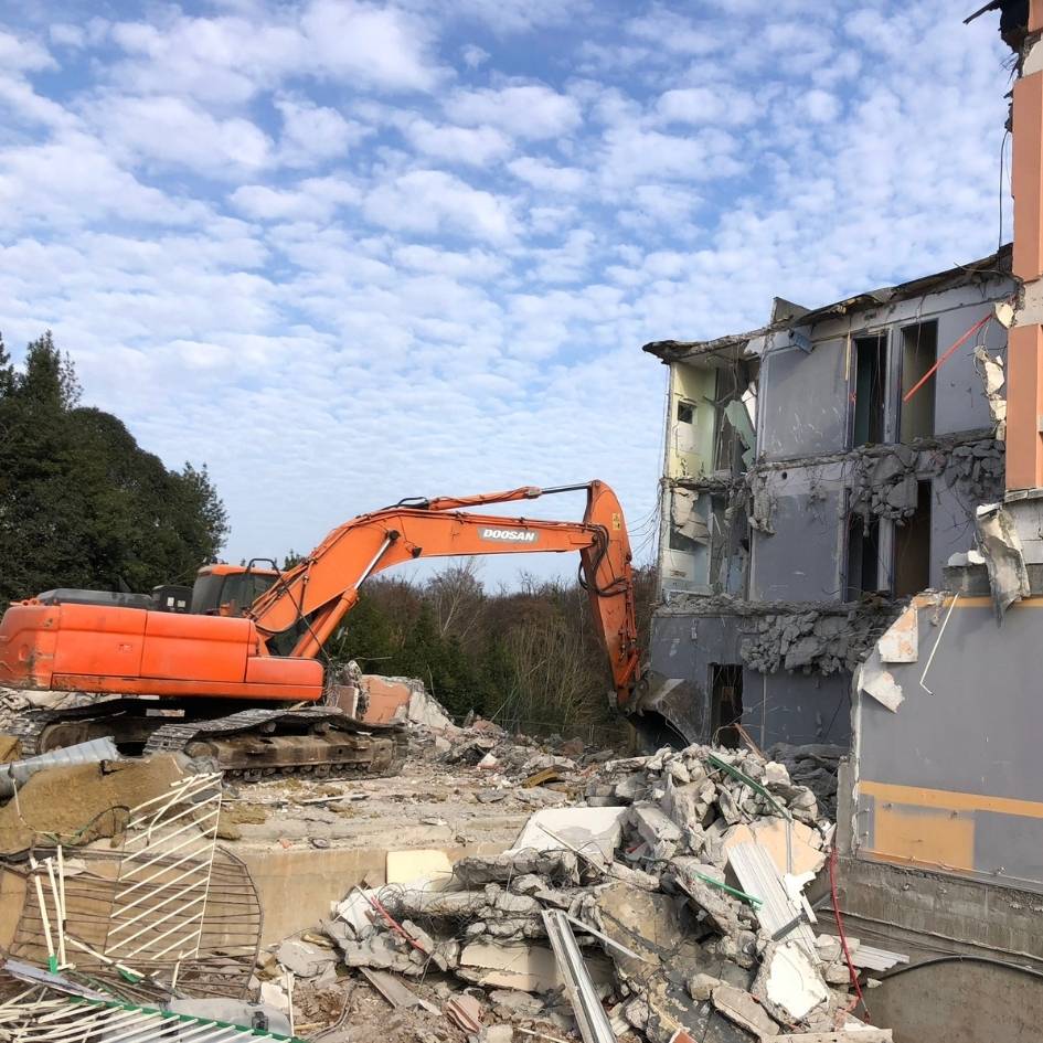 Désamiantage et déconstruction du foyer La Lorette à Cenon (Gironde)