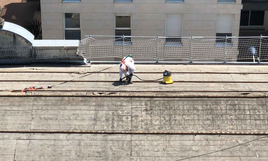 Bâtiment sécurisé après désamiantage et déconstruction à Bordeaux