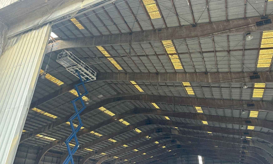 Hangar H43 avant travaux de désamiantage au Port de Bassens