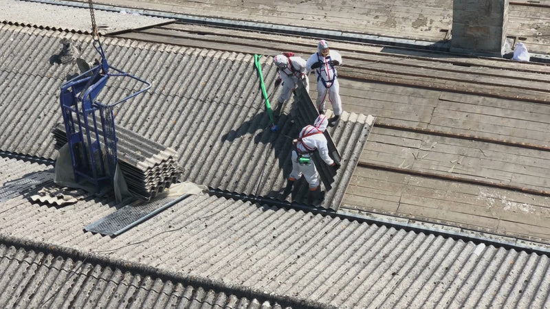 Entreprise de désamiantage à Bordeaux intervenant sur chantier en Nouvelle-Aquitaine